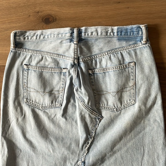 Polo Ralph Lauren Women's Light Wash Denim Slit Pencil Style Skirt Size 32 - Picture 15 of 15